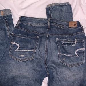 American Eagle Outfitters Distressed Tomgirl/Mom Jeans